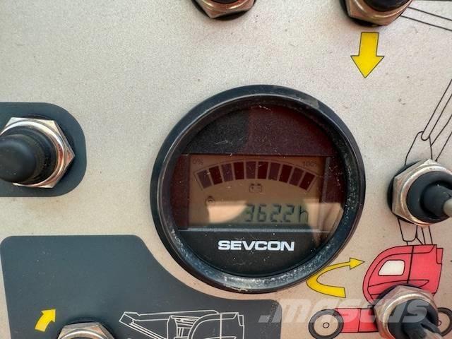 Manitou 170 AETJL Körüklü personel platformları