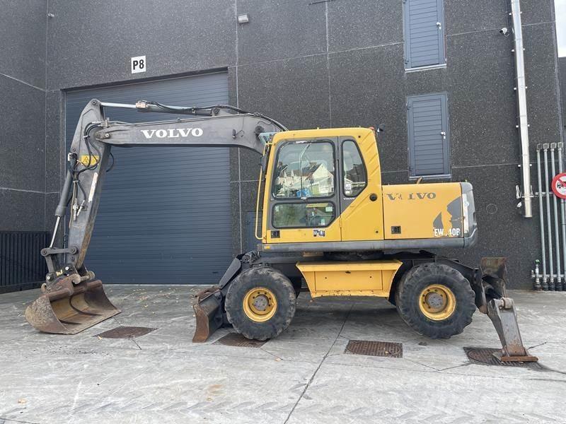 Volvo EW 140 B Lastik tekerli ekskavatörler