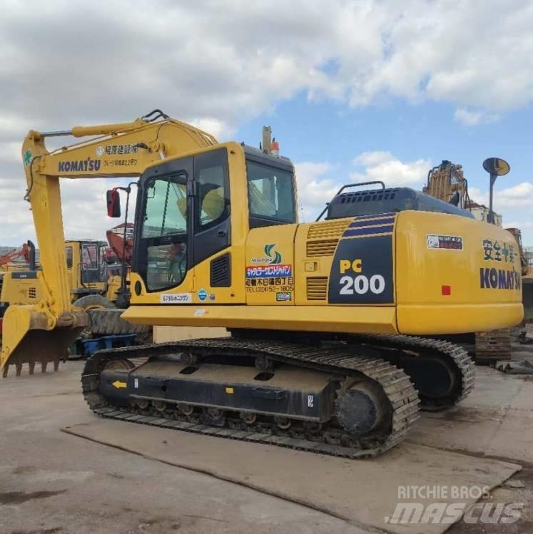 Komatsu pc220-8 Paletli ekskavatörler
