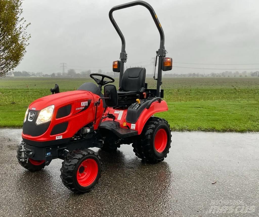 Kioti CS2510 Traktörler