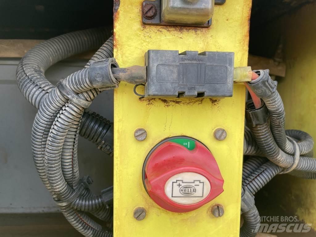 Ammann AP 240 Pnömatik lastikli silindirler