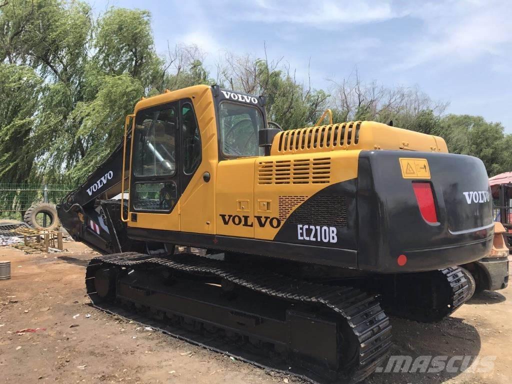 Volvo EC 210 B LC Paletli ekskavatörler