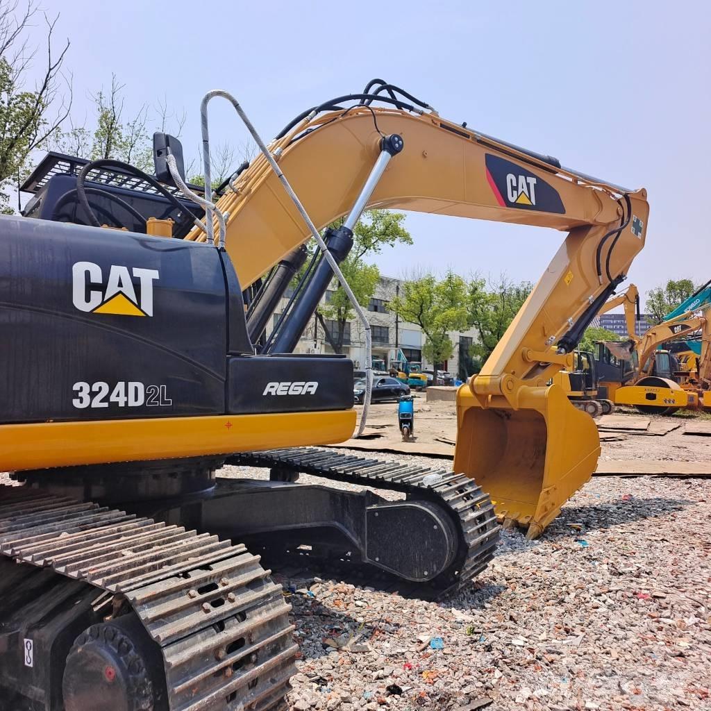 CAT 324 D L Paletli ekskavatörler
