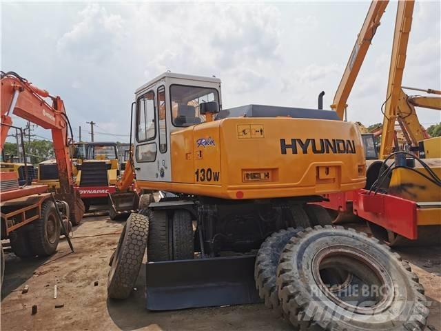Hyundai R130WD Lastik tekerli ekskavatörler