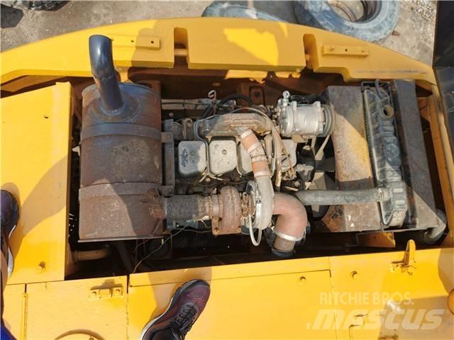 Hyundai R130WD Lastik tekerli ekskavatörler