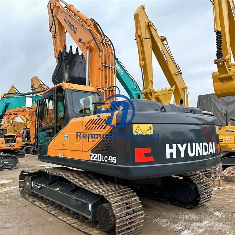 Hyundai R220LC-9S Paletli ekskavatörler