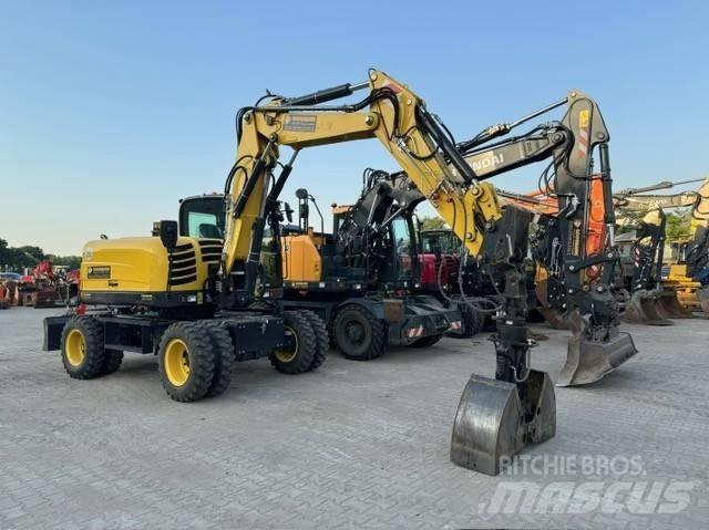 Yanmar B 110 W Lastik tekerli ekskavatörler
