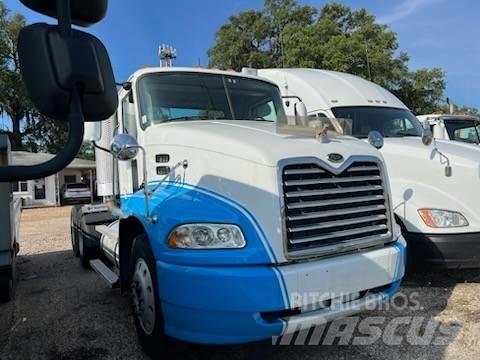Mack CXN613 Çekiciler