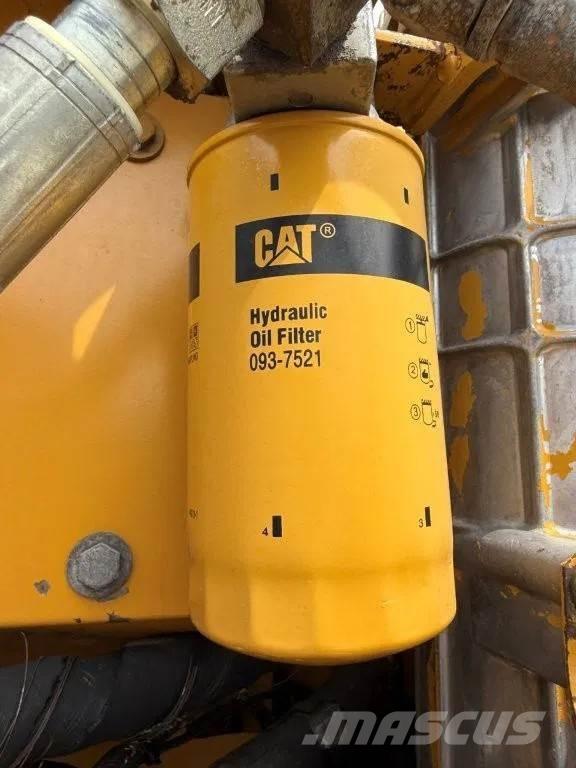 CAT 320CL Paletli ekskavatörler