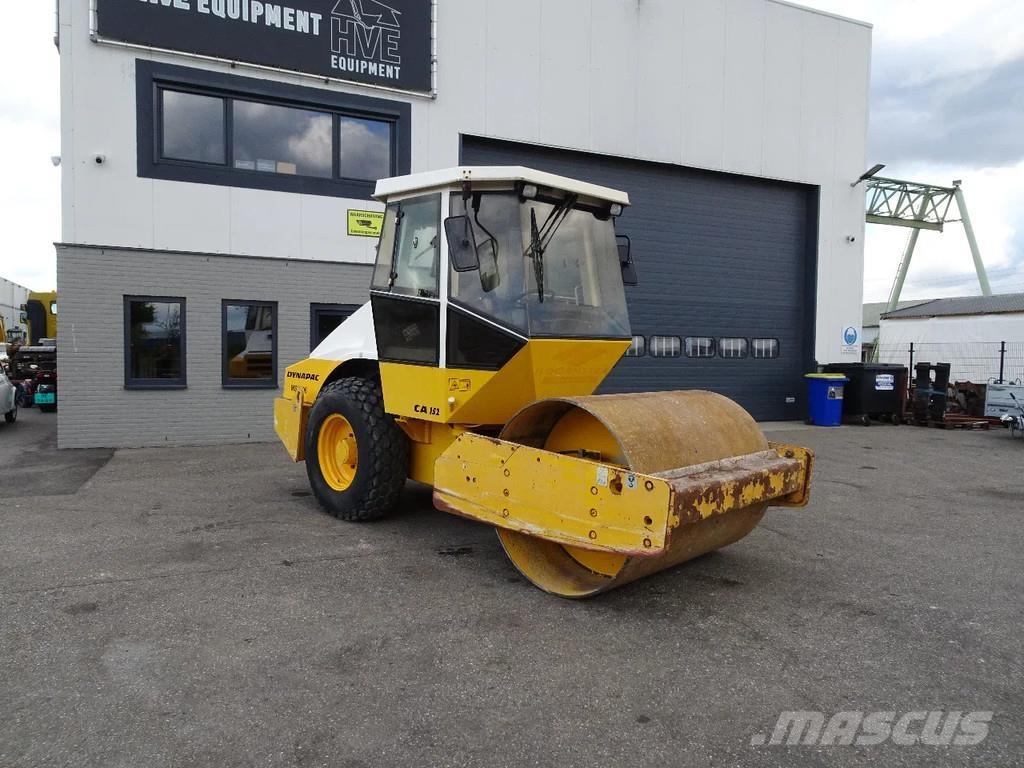 Dynapac CA152D Pnömatik lastikli silindirler