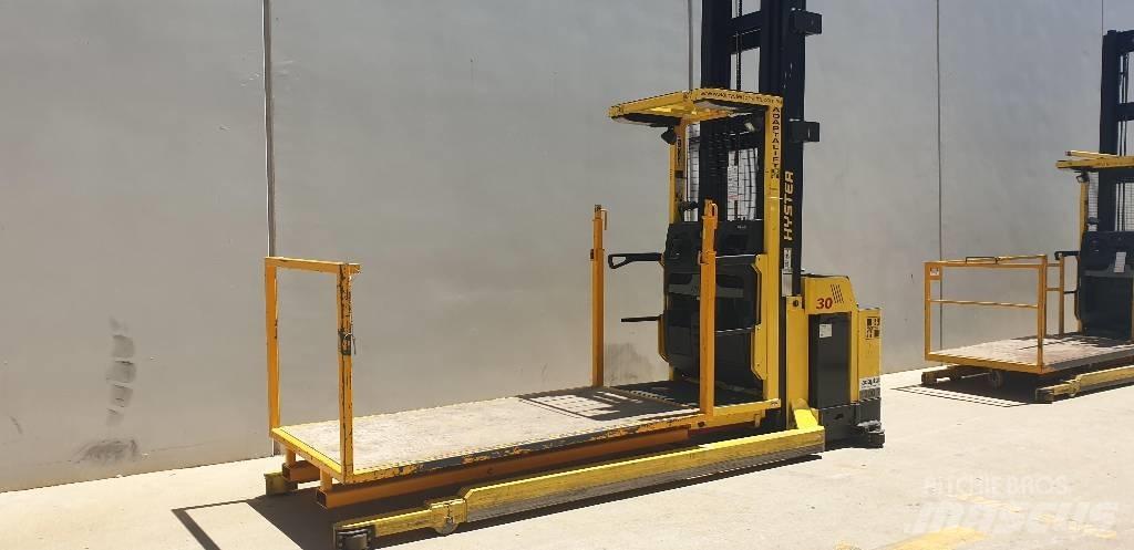 Hyster R30XMF2 Sideloader - dört yönlü forkliftler