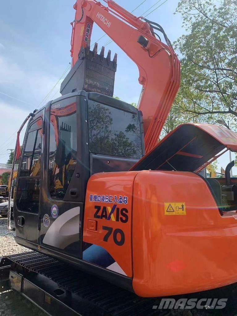 Hitachi ZX 70 Paletli ekskavatörler