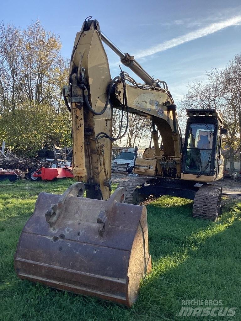 CAT 322 B Paletli ekskavatörler