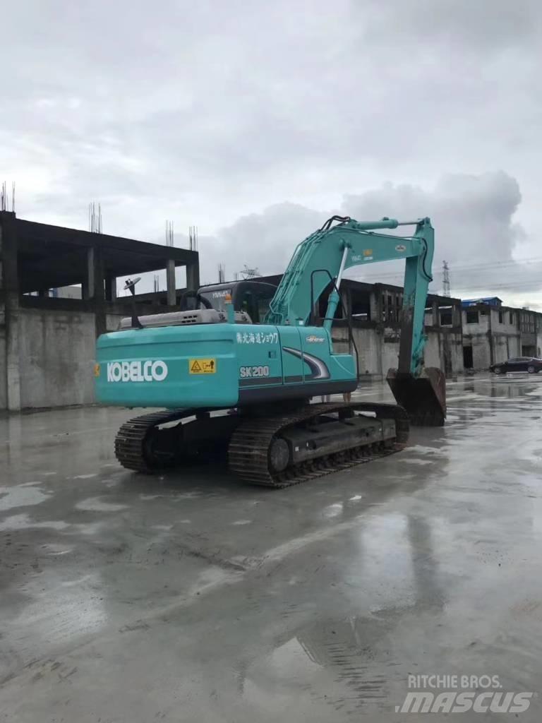 Kobelco SK 200 Paletli ekskavatörler