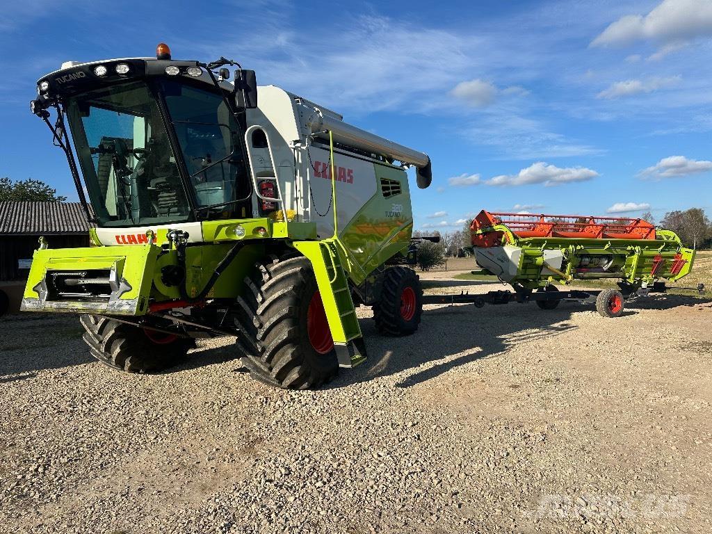 CLAAS Tucano 320 Biçerdöverler