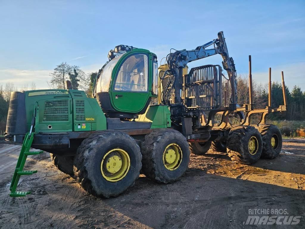 John Deere 1910 E Tomruk yükleyici traktörler