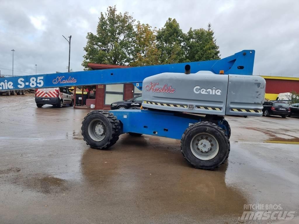 Genie S 85 4WD Teleskopik personel platformları