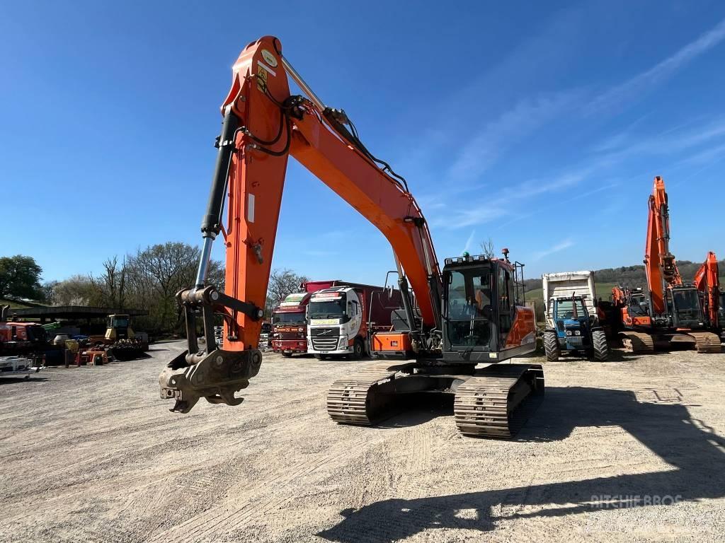 Doosan DX 225 Paletli ekskavatörler