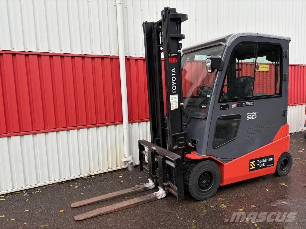 Toyota 8 FBMT 30 Elektrikli forkliftler