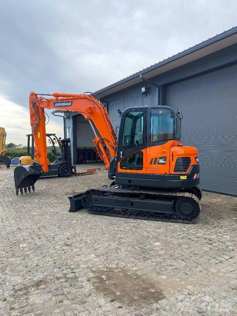 Doosan DX 85 R-3 Midi ekskavatörler 7 - 12 t