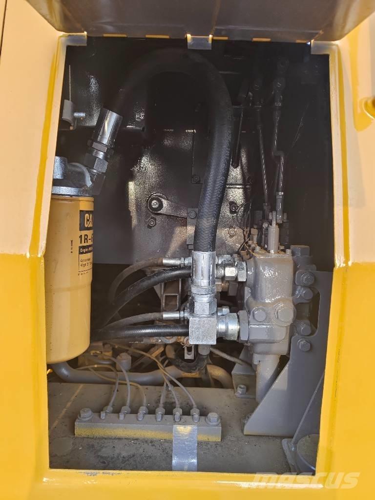 CAT D 5 K Paletli dozerler