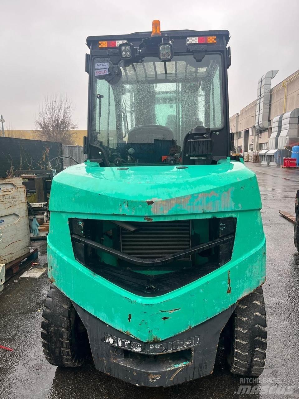 Mitsubishi FD50NT Dizel forkliftler