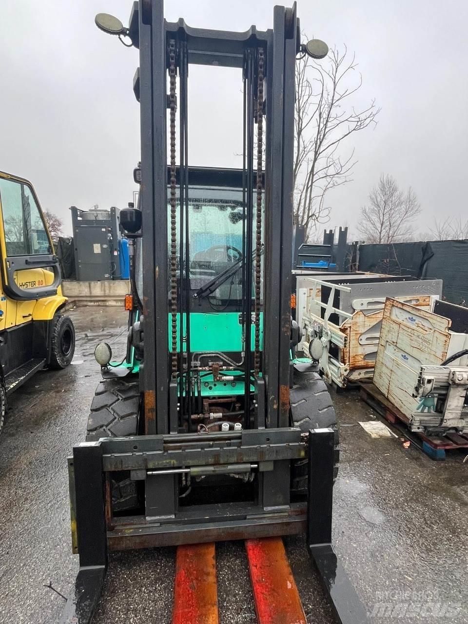 Mitsubishi FD50NT Dizel forkliftler