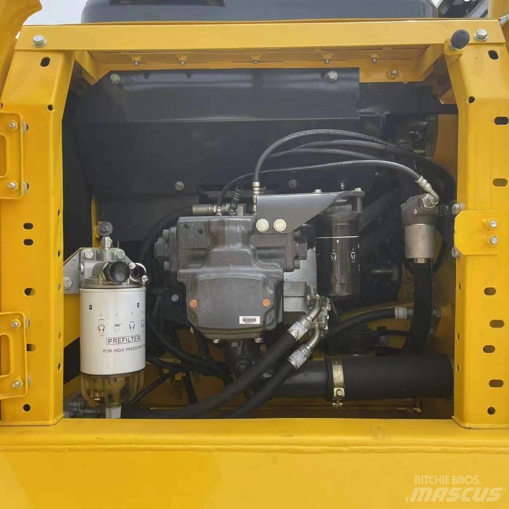 Komatsu PC200 Paletli ekskavatörler