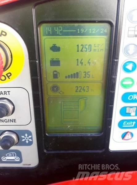 Manitou MANGO 12 Körüklü personel platformları