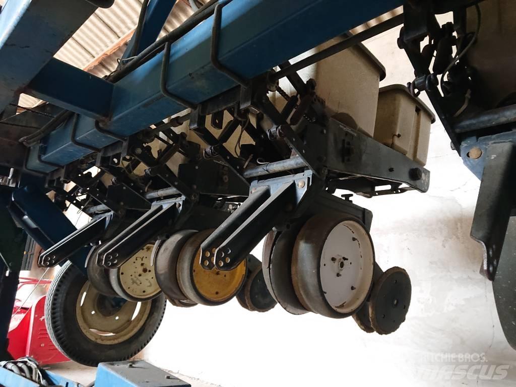 Kinze 2300 Hassas ekim makinalari