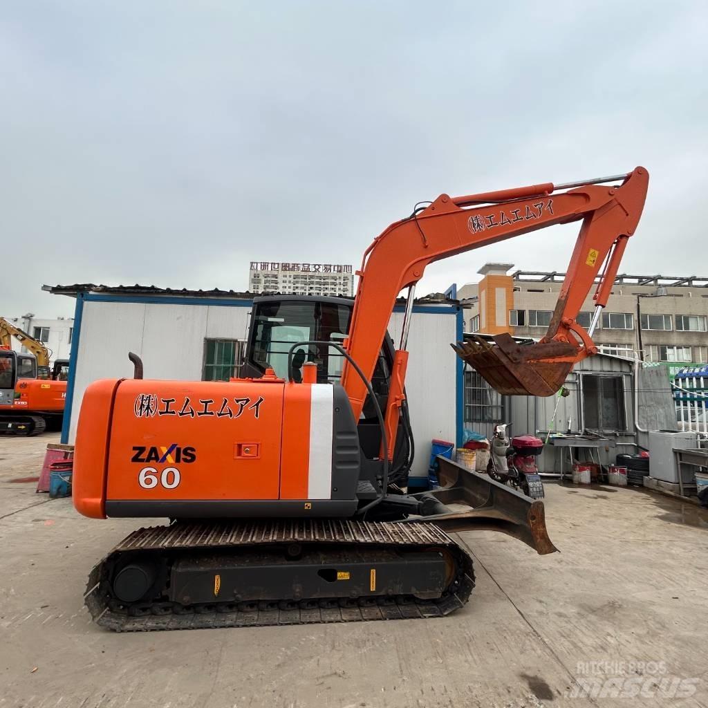 Hitachi ZX 60 Paletli ekskavatörler
