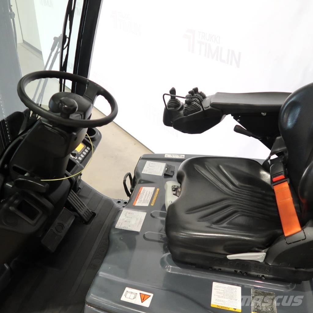 Toyota 8FBEK18T Elektrikli forkliftler