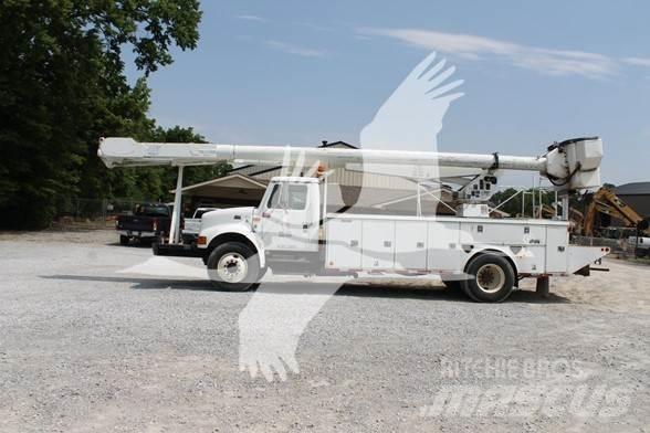 Altec AM900 Araç üstü platformlar
