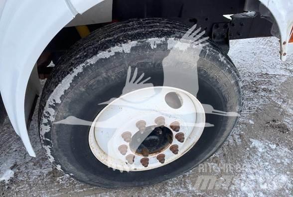 Altec AM900 Araç üstü platformlar