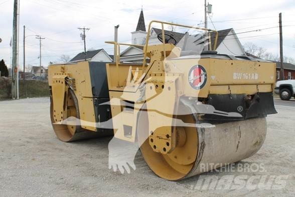 Bomag BW161ADS Tek tamburlu silindirler