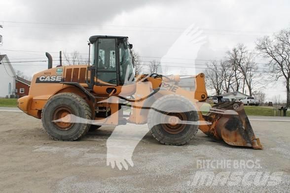 CASE 821E Tekerlekli yükleyiciler
