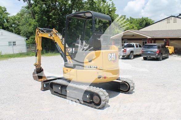 CAT 303.5E2 CR Mini ekskavatörler, 7 tona dek
