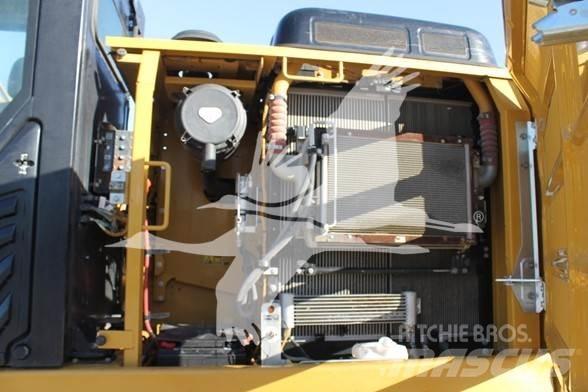 CAT 323FL Paletli ekskavatörler