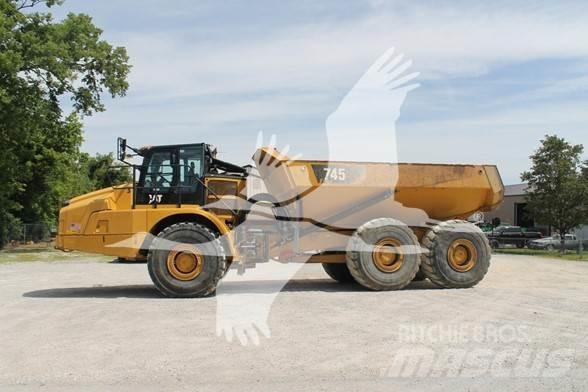 CAT 745 Belden kirma kaya kamyonu