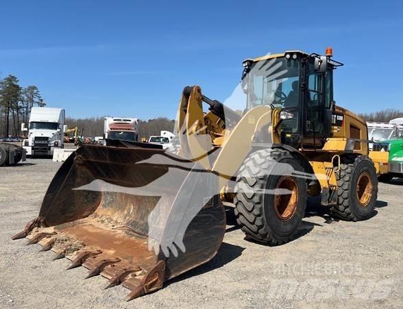 CAT 938M Tekerlekli yükleyiciler