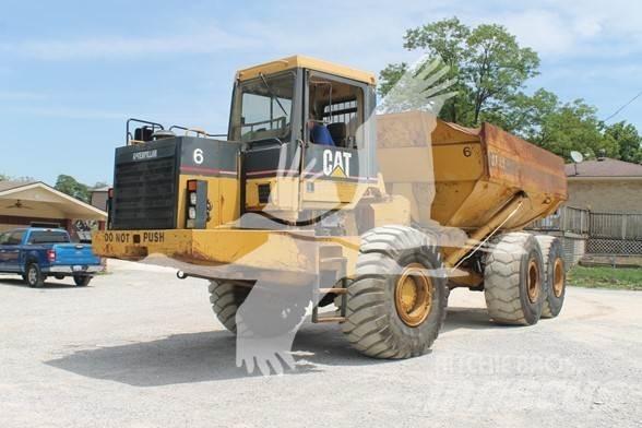 CAT D350E Belden kirma kaya kamyonu