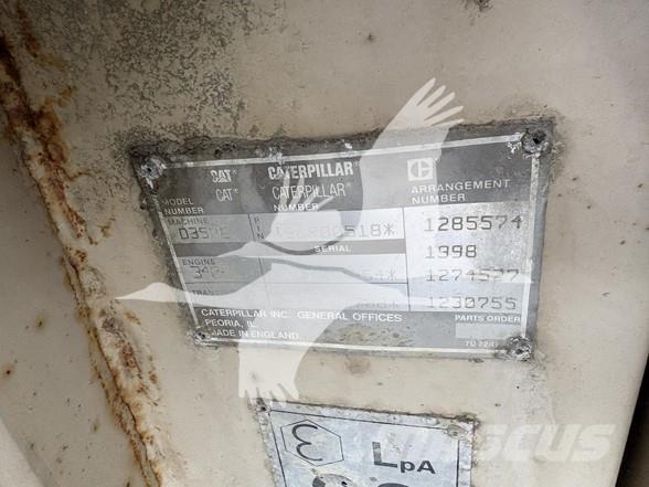 CAT D350E Belden kirma kaya kamyonu