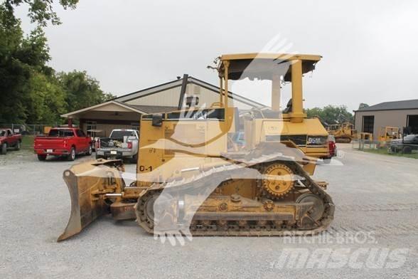 CAT D5M XL Paletli dozerler