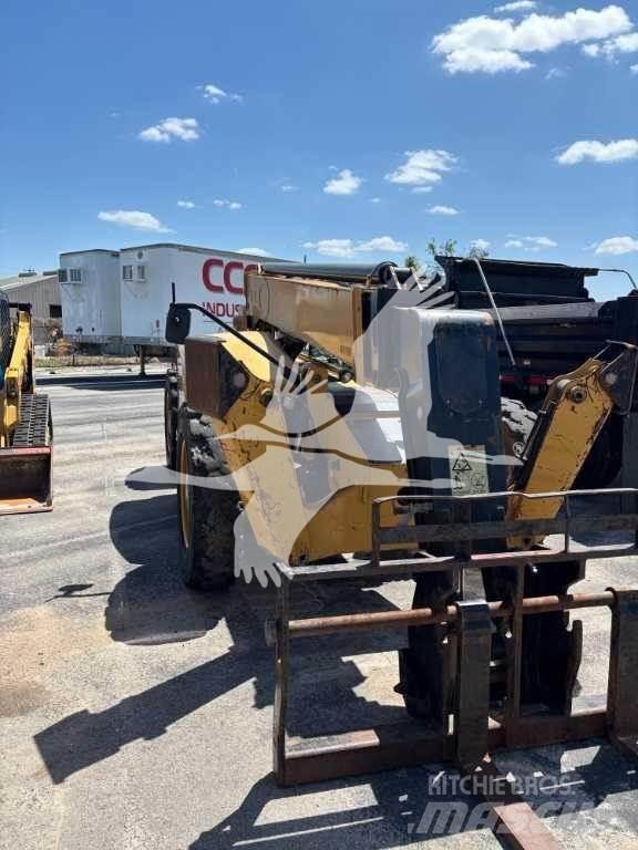 CAT TL943D Teleskopik yükleyiciler