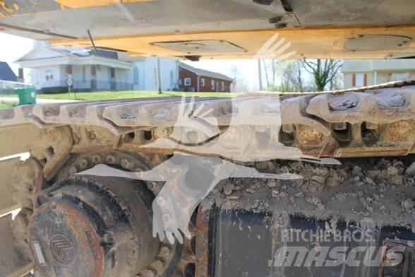 JCB JS300 Paletli ekskavatörler