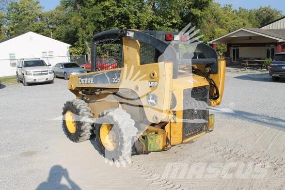 John Deere 325 Skid steer loderler
