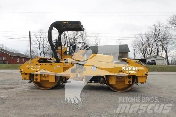 Sakai SW884 Tek tamburlu silindirler