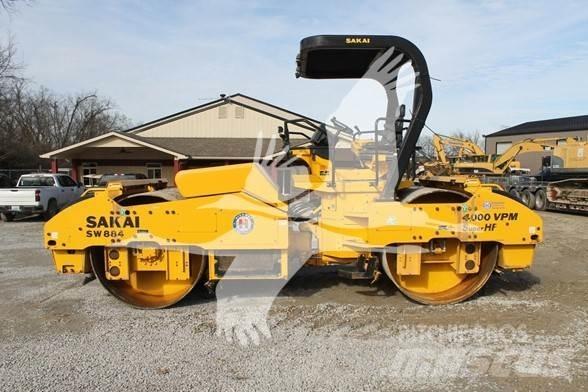 Sakai SW884 Tek tamburlu silindirler