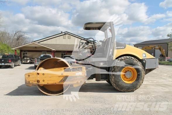 Volvo SD100D Tek tamburlu silindirler
