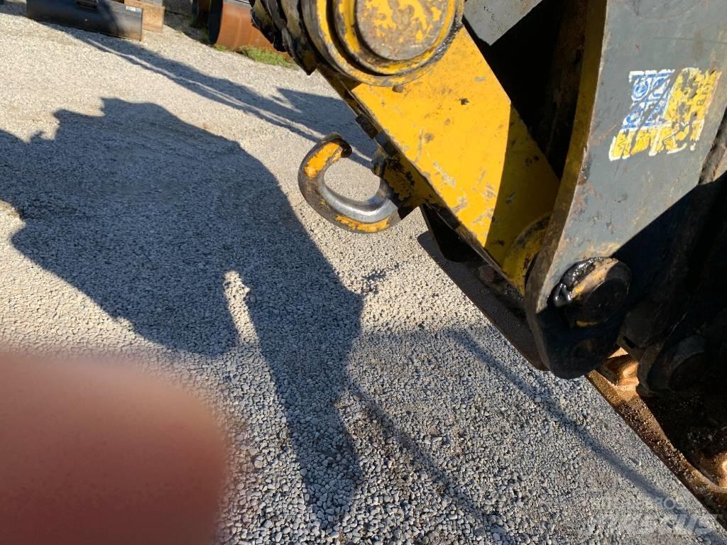 Komatsu PC 88 MR-10 Paletli ekskavatörler